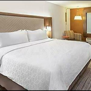 IHG NEW BEDDING COLLECTION Duvet Cover Diamond Pattern White KING SIZE 103.5X87